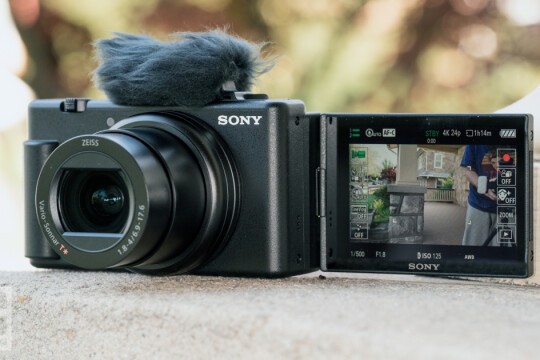 Sony ZV-1: The Ultimate Compact Camera specification for Vloggers